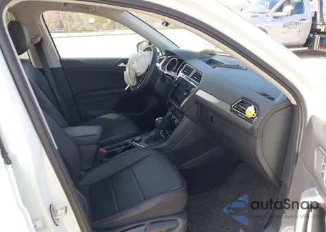 2021 Volkswagen Tiguan 2.0T Se/2.0T Se R-Line Black/2.0T Sel from USA, damaged, VIN 3VV2B7AX4MM133016